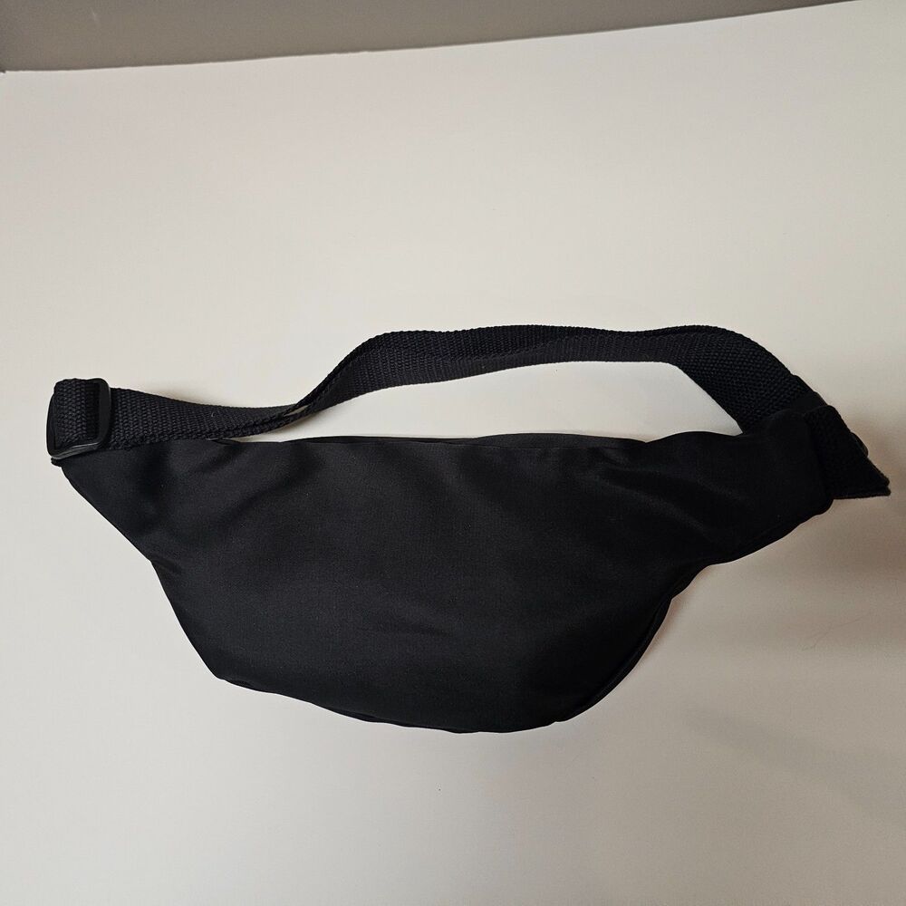 NWOT Guess Los Angeles Fanny Pack Waist Bag Sling Bag - Picture 2 of 4